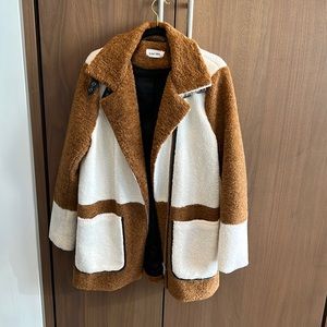 Line+Dot Zip Front Coat